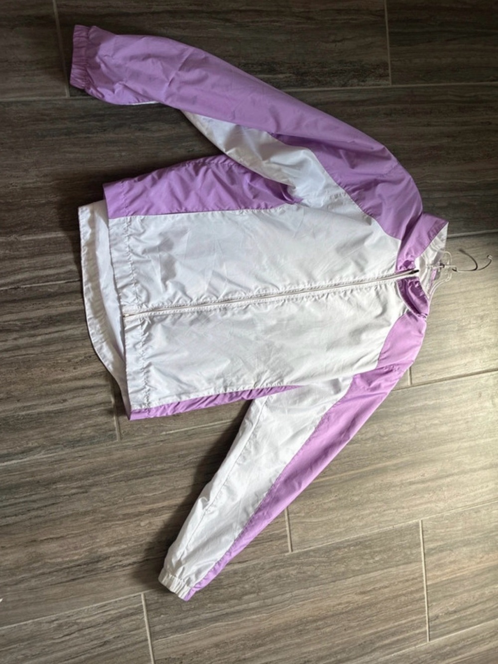 Footjoy Lightweight Women's Colorblock Windbreaker Jacket - White & Light Purple